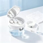 Denture rinse basket for easy cleaning and draining